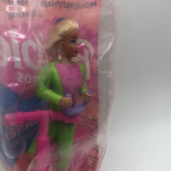 Vintage 1994 Bicyclin’ Barbie Figurine Mattel Barbie and Friends McDonald’s Toy - Picture 3 of 6